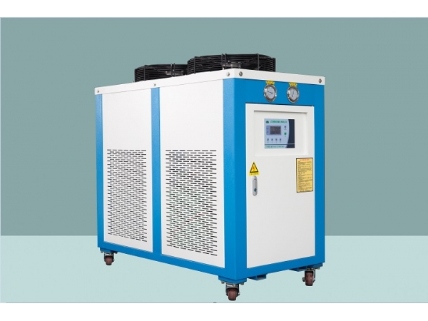 工(gong)業冷水(shui)機(ji)對(dui)安(an)裝(zhuang)現(xian)場(chang)的(de)要求(qiu)